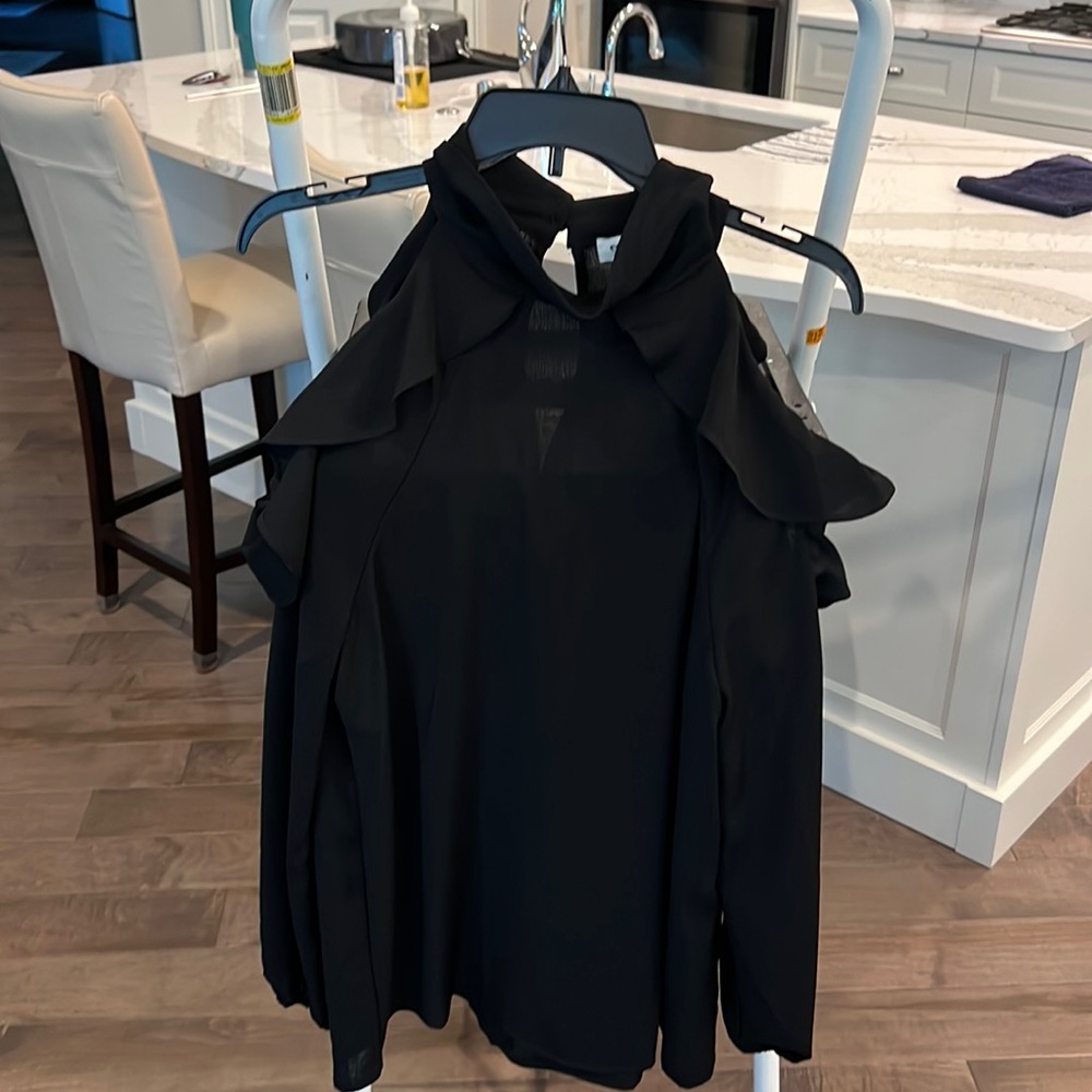 Open shoulder long sleeved blouse-never worn